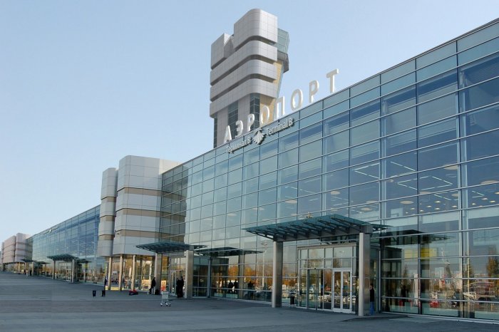 Фасады аэропорта «Кольцово»